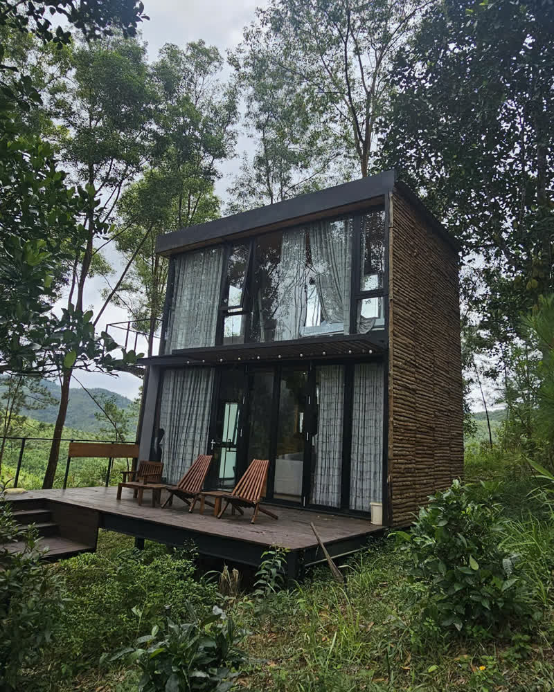 Nhà gỗ giữa rừng